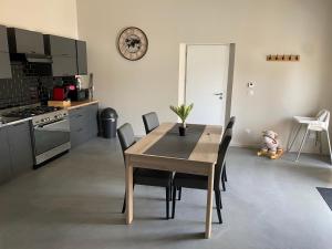 Appartements Type t3 Lancon de Provence : photos des chambres