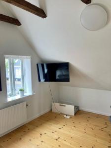 3 Bedroom Apartment In Frederikshavn City With Free Parking