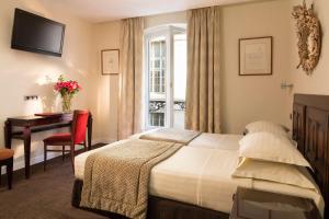 Hotels Hotel Delavigne : Chambre Triple Supérieure