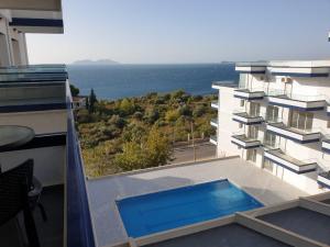 Sunset Vista Retreat