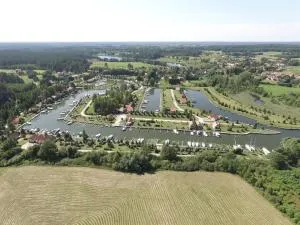 Domek z antresolą 1M przy kei - Wygryny