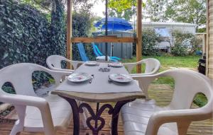 Campings Beautiful Stacaravan In Les Mathes : photos des chambres