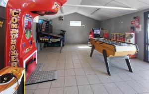 Campings Beautiful Stacaravan In Les Mathes : photos des chambres