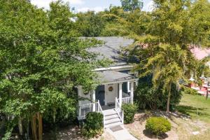 2BR Chic Duplex - Firepit - Perfect for Travel