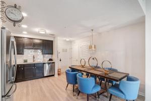 Modern Resort 2BR near Icon park, Convention center and NEW Epic Universe