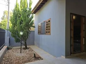 Casa com piscina próxima à natureza - Dois Córregos