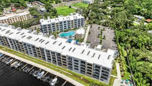 Resort Pool & Spa, Fitness Center, Pet Friendly, Waterfront Condo in Downtown!