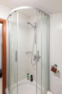 Bright And Light Apartments