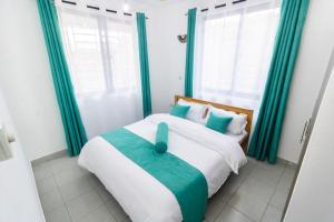 Sunny sands beach apartment 5