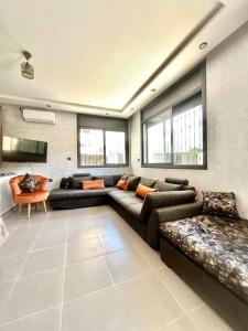 Belle maison équipée RDCet Jardin