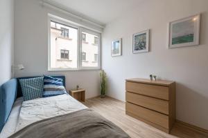 Big condo with garage & balcony & AC & lift