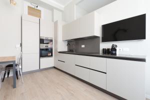 GuestHost - Washington Modern Apartment