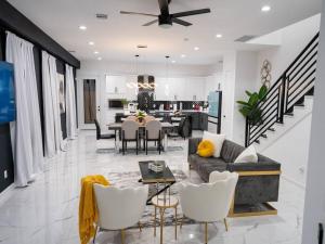 Houston Up Scale Abode