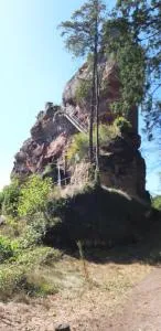 Schöntal- Seen- und Felsen - Sturzelbronn