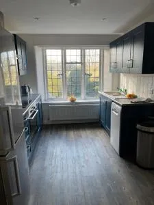 Farm Flat - 泰特伯里