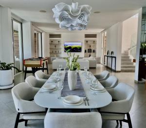 450 квадратных метров, Вид на Рисовое Поле и Лес