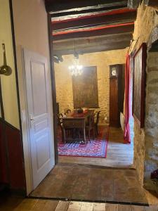 Maisons de vacances Maison historique en Perigord : photos des chambres