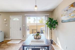 Fun in the Fountain Hills Sun