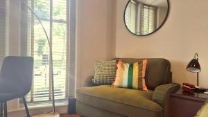 Notting Hill - The One one One! -1