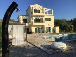 Suite Lantanna - Pouládes