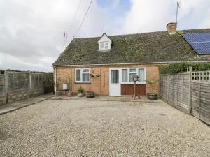 Ground Floor Annex - Fifield