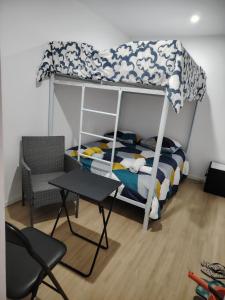 B&B / Chambres d'hotes Locatif gare Lille Europe Souvenir : photos des chambres