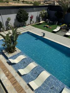 Maria La Rosa By Seahorse