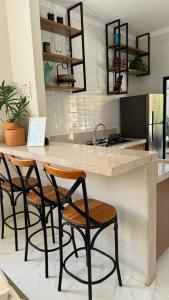 Casa Praiana na cidade - Proximo a São José do Rio P