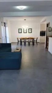 MRȘ House 1 - Dobroeşti