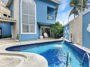 50m da Praia Academia AC 1 Suite Piscina