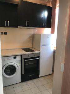 Апартаменти за нощувки -Лазур