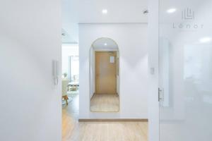 Sleek 2BR with Cycling Paths