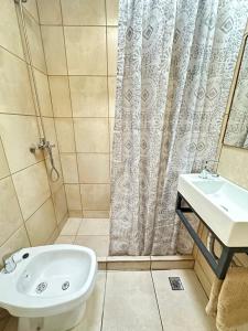 Departamento en pleno centro con cochera