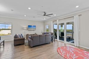 Coastal Breeze at Lost Key Golf & Beach Club