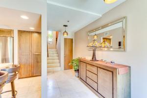 Community Pool Access Chic Palm Springs Condo