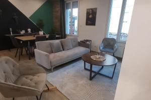 Appartements l- immeuble Booking a Chalon sur Saone : photos des chambres