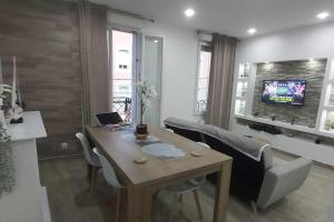 Appartements l- immeuble Booking a Chalon sur Saone : photos des chambres