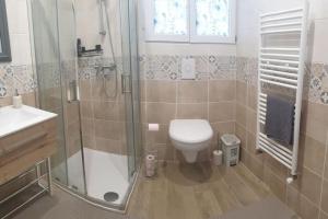 Appartements l- immeuble Booking a Chalon sur Saone : photos des chambres
