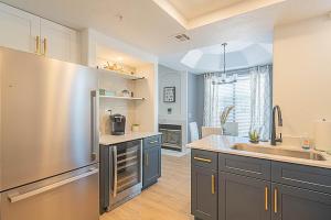 Westin Kierland Area , Group-Friendly Stay with Pool & Parking- 170