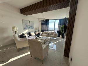 Modern Luxury apt at Sinpas Queen
