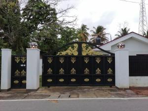 Rhome Home