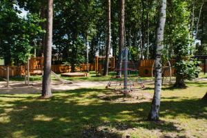 AROMA DĘBKI Całoroczny prywatny dom na zamkniętym osiedlu.