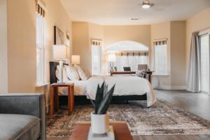 Good Girl's Peak Paradise with bbq and fire pit