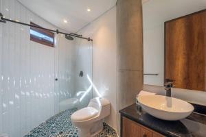 Stylish 2 Masters with Patio and View