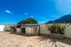 Stylish 2 Masters with Patio and View