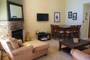 Siggi's Longhorn Lodge - Eden