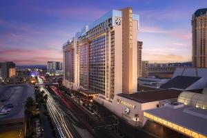 Horseshoe Las Vegas by Suiteness