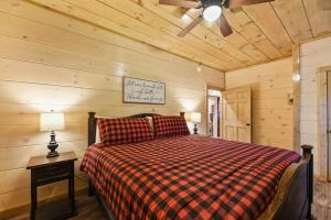 4BD-2BH-Pool Community-Hottub-Parking-Wifi