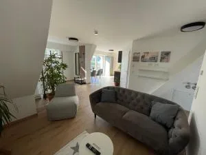 BK Wohnen - Apartment Zuganbindung Muc-Augs-Ing - 艾夏