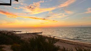 Deco Beach Villa 1 Beachfront